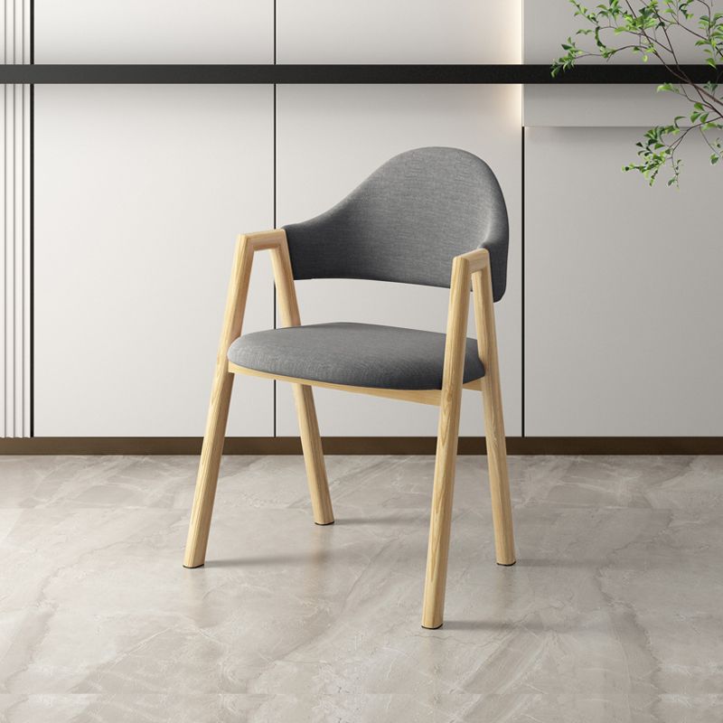 Chaise avec bras en métal pour salle d'étude scandinave, chaise de salle à manger ouverte colorée avec pieds naturels