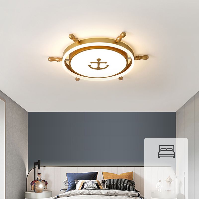 Casque d'or de style créatif pour enfants LED plafonnier encastré en fer forgé avec abat - jour acrylique