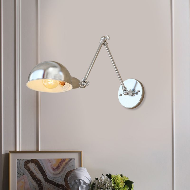 Gewölbte Metallwandbeleuchtung Industriestil 1 leichte Schlafzimmer Wandlampe mit Schwingarm in Chrom