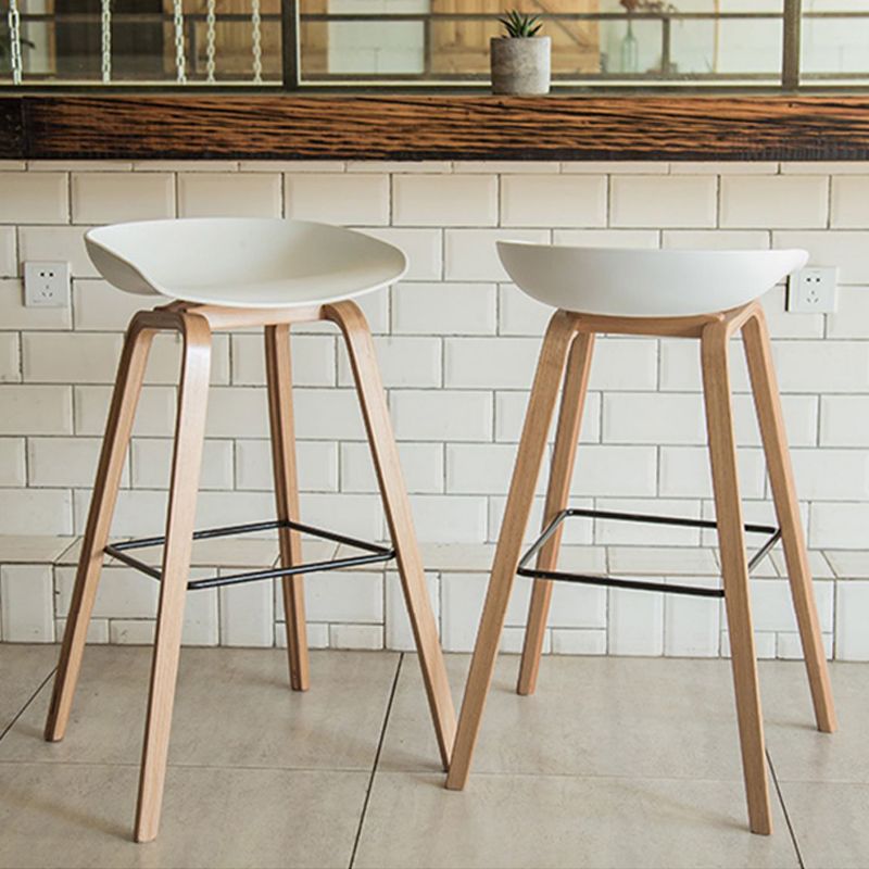 Plastic Bar Stool Low Back Dining Stool with Solid Wood Base