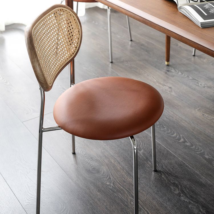 Silla sin brazos contemporánea, silla con respaldo abierto curvado de cuero con acabado mate para patio