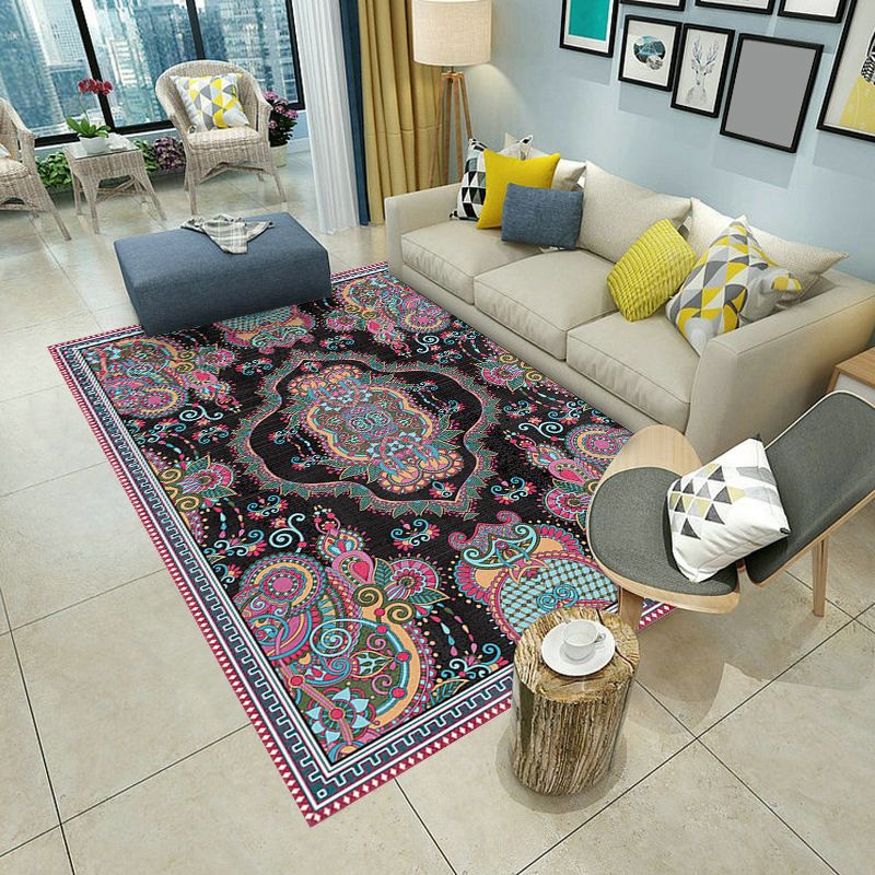 Wine Red Graphic Rug Polyester Modern Rug Washable Rug for Living Room