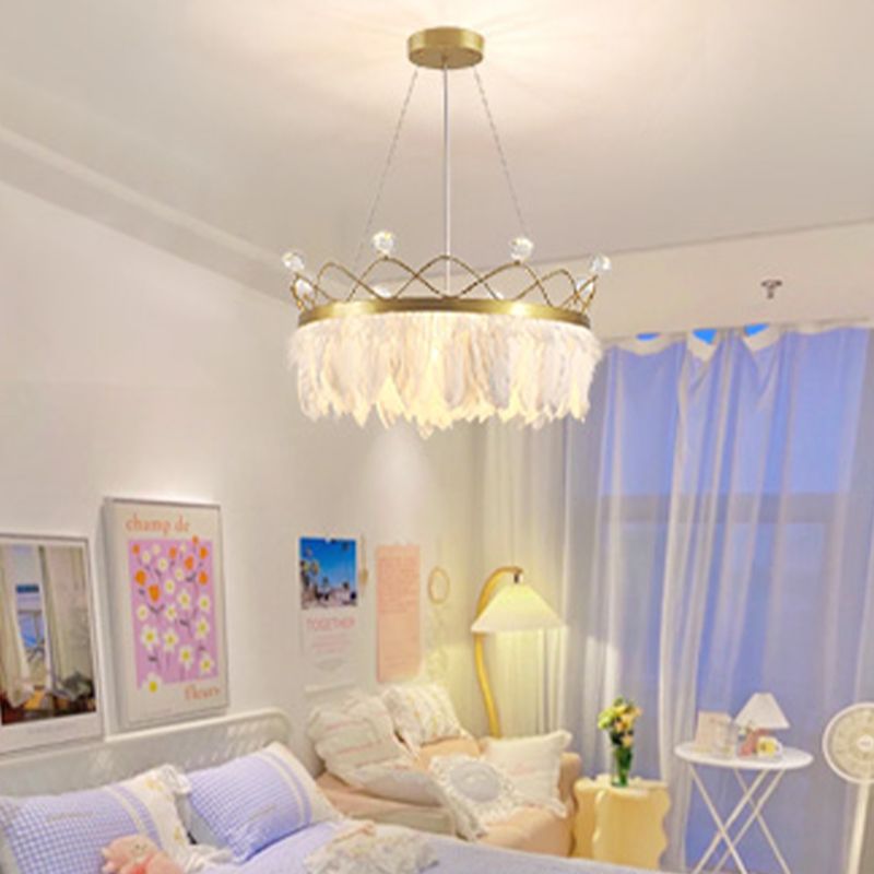 Crown Chandelier Light Fixtures Modern Multi-Head White Chandelier Pendant Lamp with Feather Shade