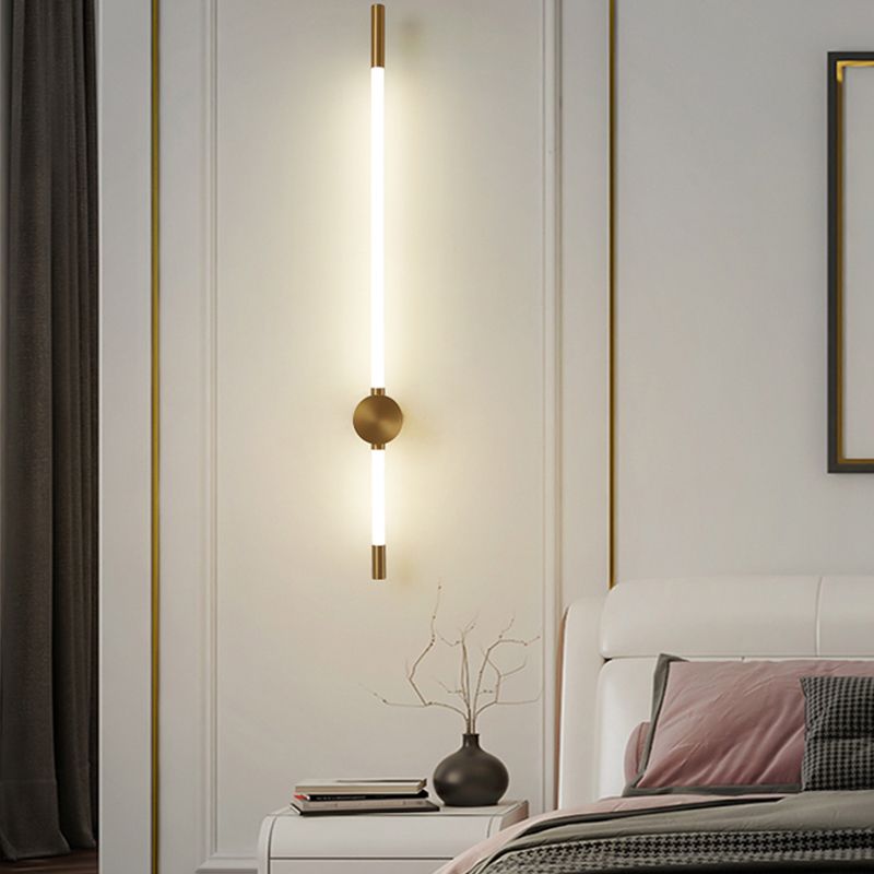 Salon Murne Gamique Postmodern Metal Wall Murd Lightture avec une teinte acrylique