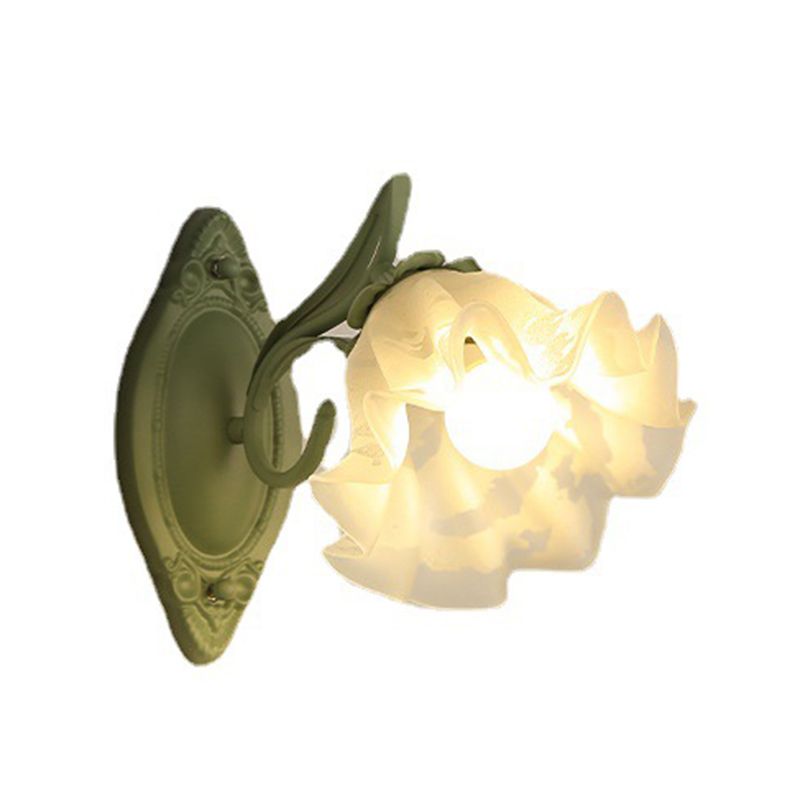 Flower Shape Glass Wall Lighting Modern Style 1 Light Wall Mounted Light in Green