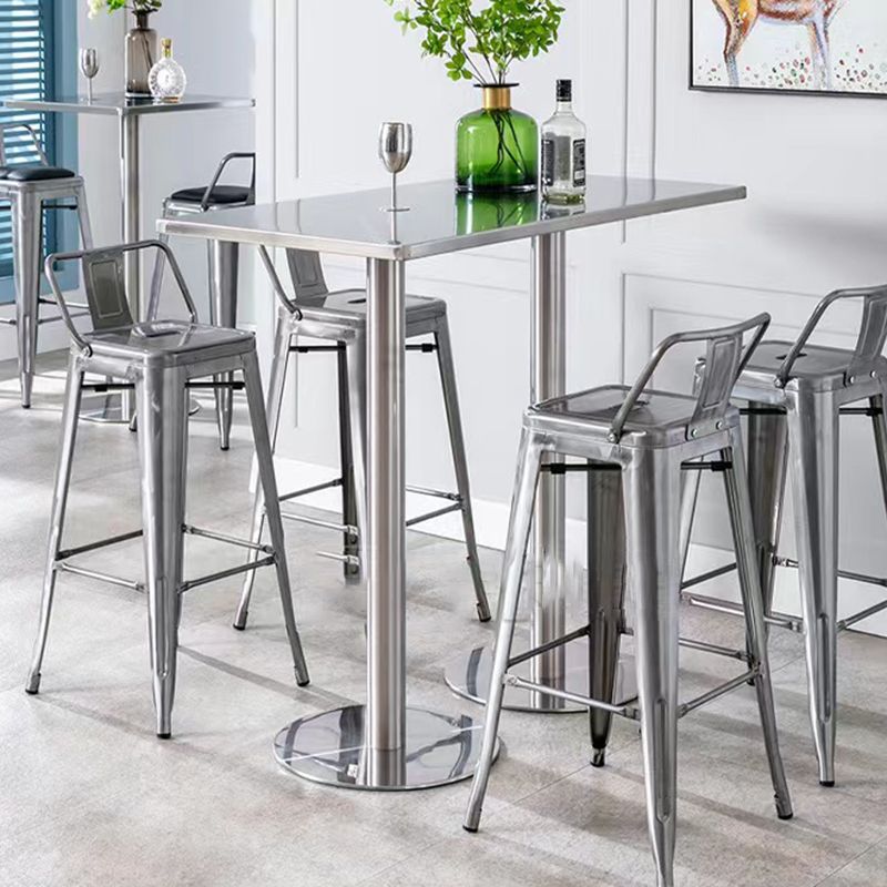 Taburete de bar industrial con respaldo, taburete de bar de metal y cuero con patas de hierro