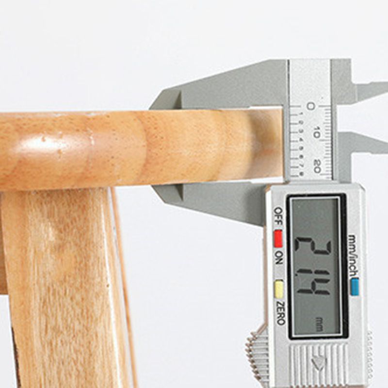 Sgabello da bar in legno moderno a bracciale con sedile in legno e pedale