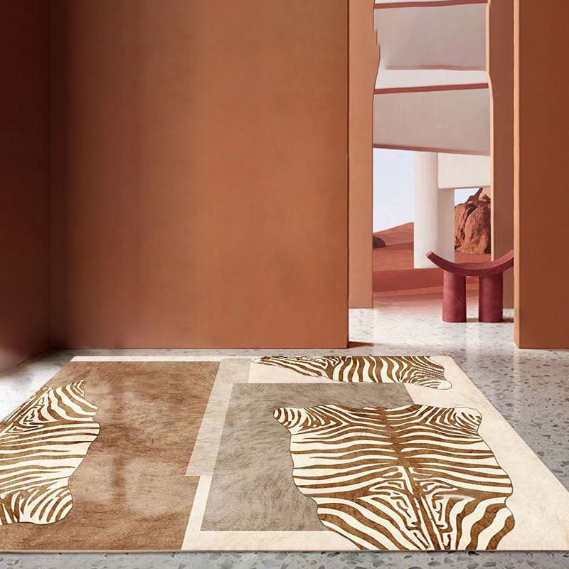 Brown Animal Print Rug Polyester Simple Rug Stain Resistant Rug for Home Decor
