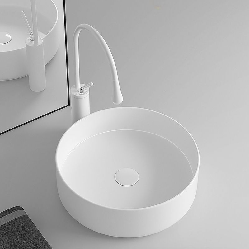 Round Porcelain Bathroom Sink with Shut-Off Valve Vessel Sink