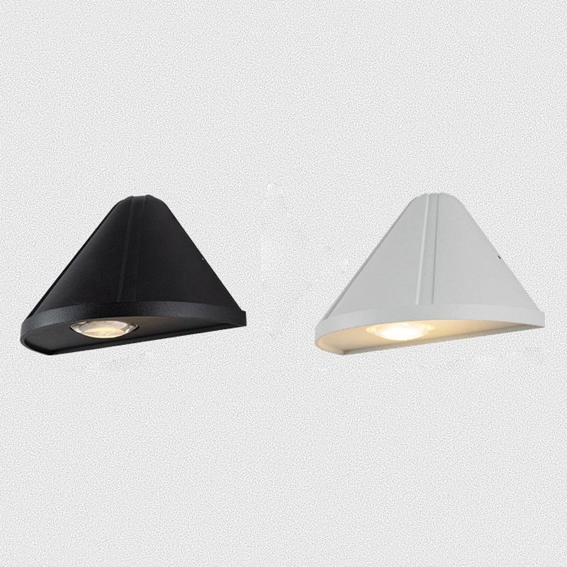 Modern Style Triangle Shade Wall Lamp Metal 1 Light Sconces for Outdoor