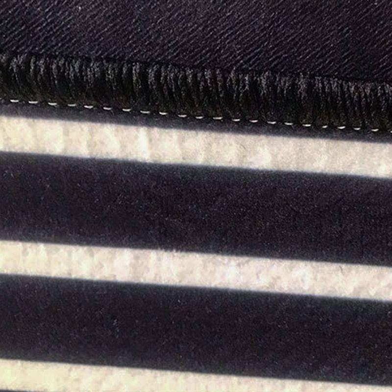 Bold Abstract Pattern Carpet Washable Trendy Area Rug Polyster Non-Slip Backing Rug for Living Room