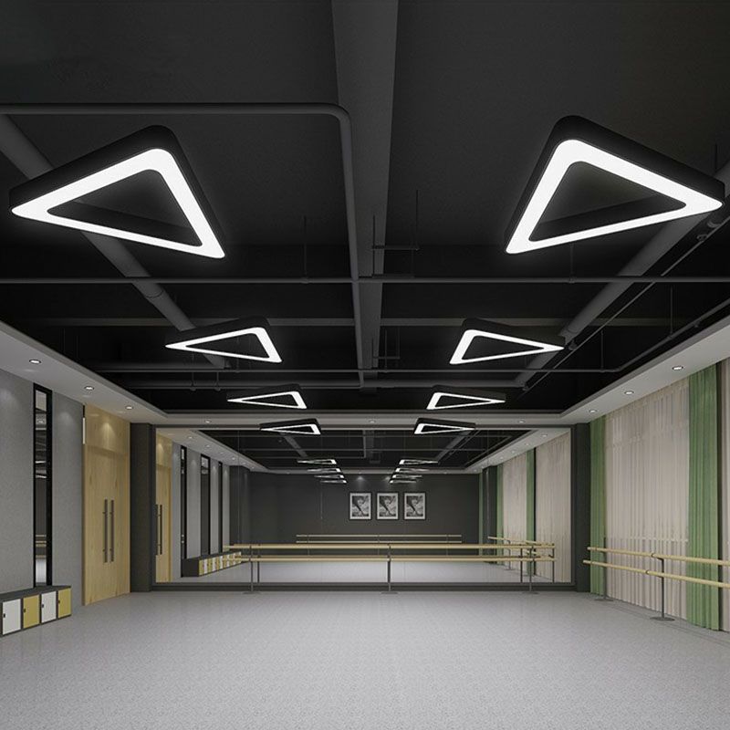 Luz de lámpara de gimnasio acrílico de LED triangular de estilo moderno de estilo moderno en negro