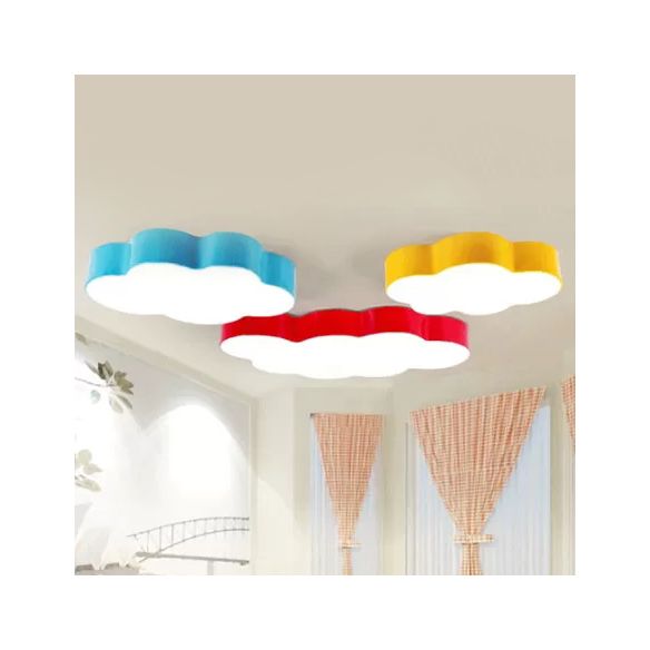 Bonbonfarbene Cloud Flush Deckenleuchte Cartoon Acryl Deckenlampe für Kinderzimmer