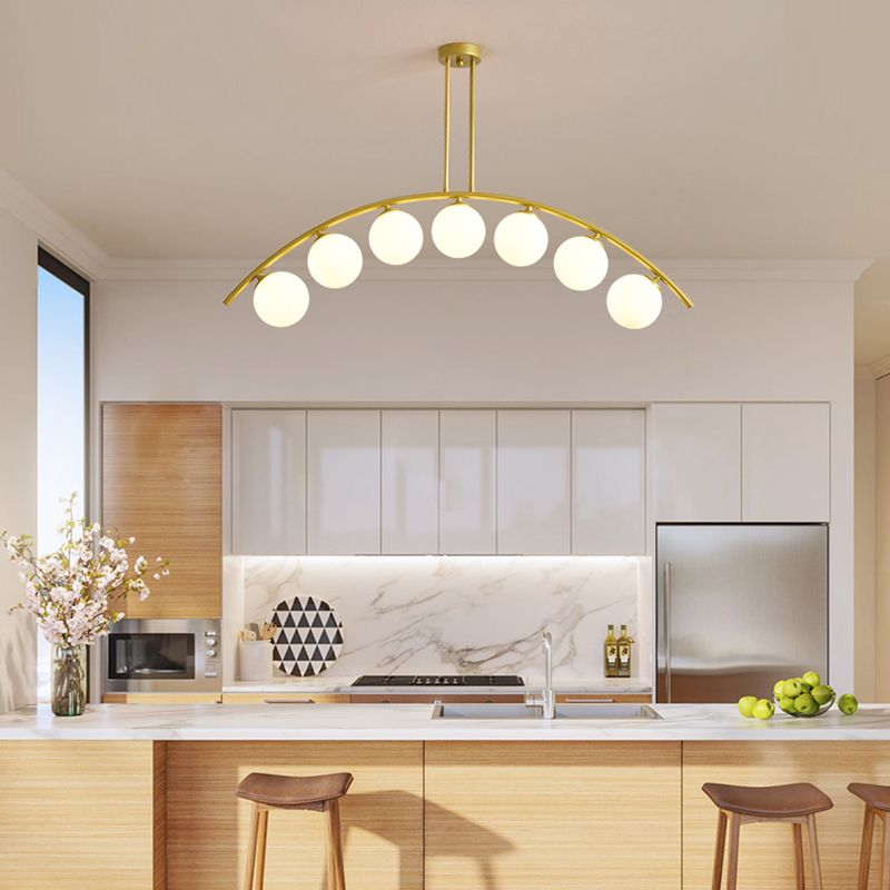 Pendente dell'isola postmoderno 3/5/7 light con luce piena di soffitto curvy in oro per ombra chiara/bianca per cucina