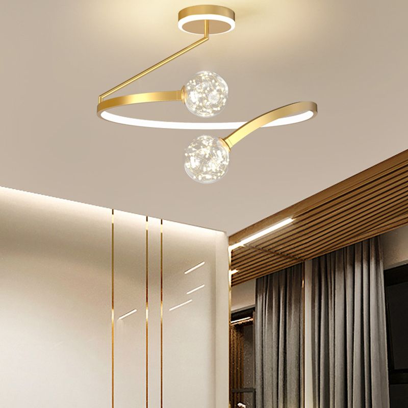 Sfeer Metal Semi Flush Mount Licht Moderne Stijl LED Gouden Plafond Verlichting
