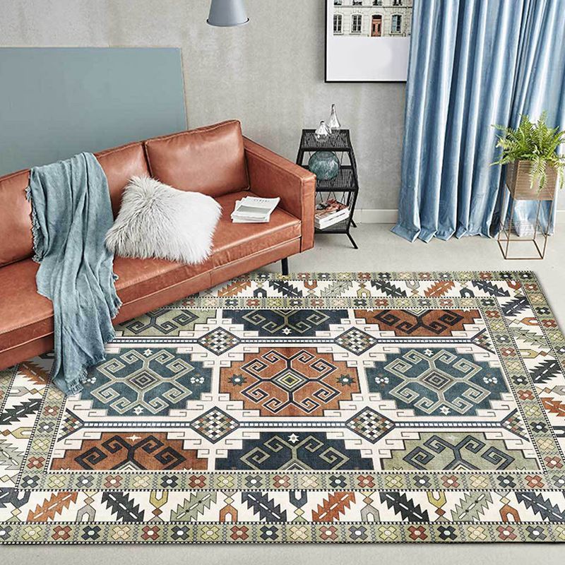 Southwestern Tribal Pattern Rug Green Polyester Rug Machine Washable Non-Slip Backing Area Rug for Living Room
