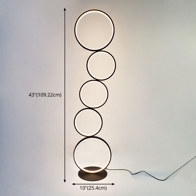 Lampada da pavimento a forma di anello a forma di follia in stile semplice soggiorno in piedi luce in piedi