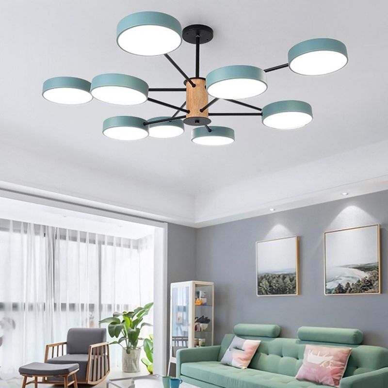 Fissaggi del lampadario cilindri in stile moderno a cilindri lampade multi -luci in metallo.