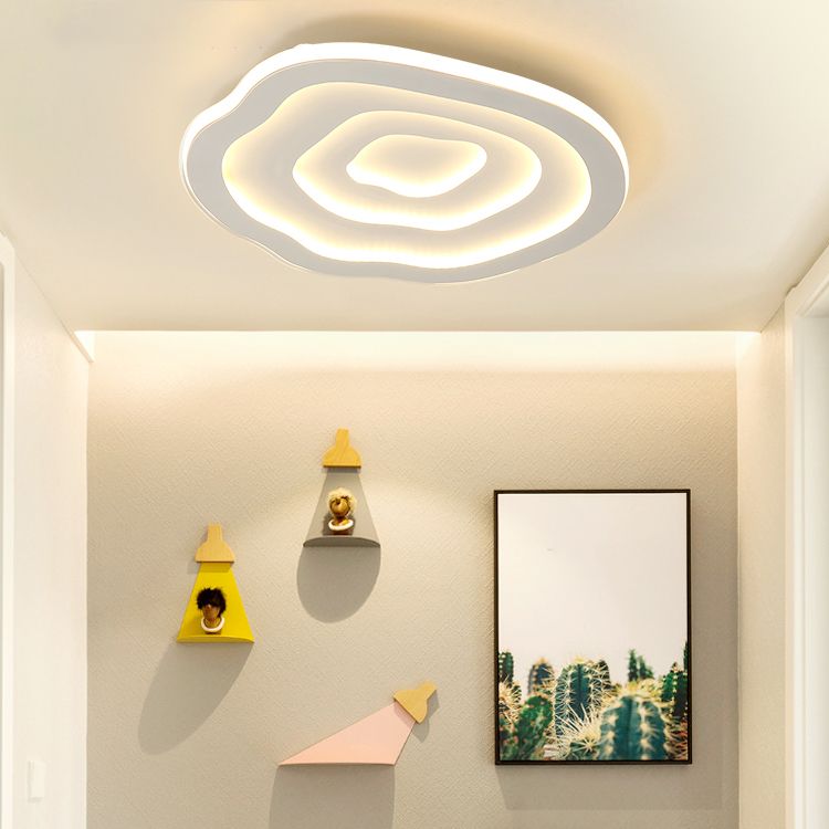 Modern Metal Flush Mount Cloud Shape Ceiling Light with Silicone Shade for Living Room