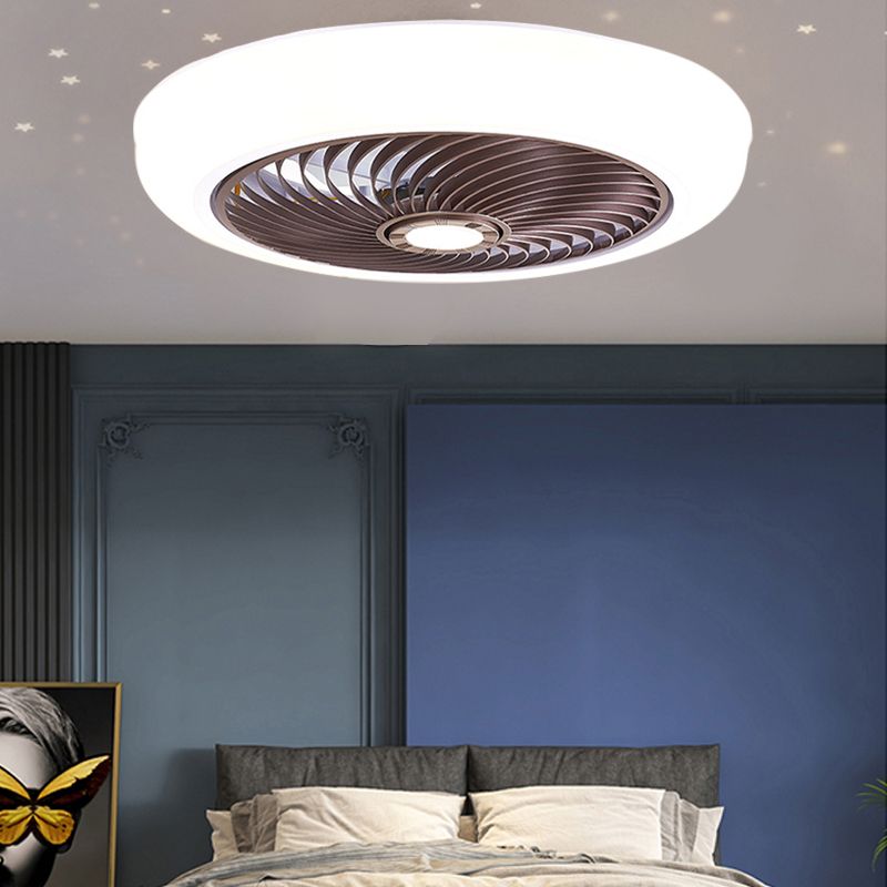 Macaron Flush Mount Deckenventilator Runde LED -LED -Halbflush -Licht mit Acrylschatten