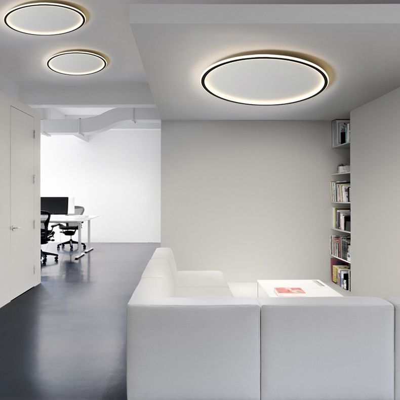 Circular Flush Ceiling Light Fixture Modern Metal LED Black Flush Mount Light Fixture