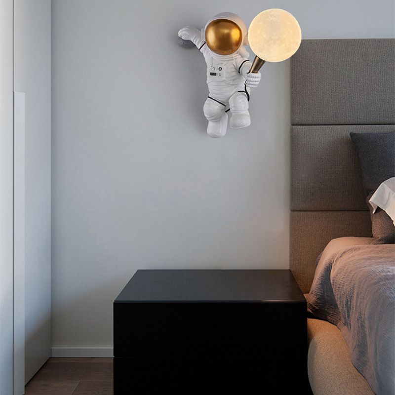 Contemporary Simplicity Wall Sconce Lights Astronaut Shape Light for Bedroom