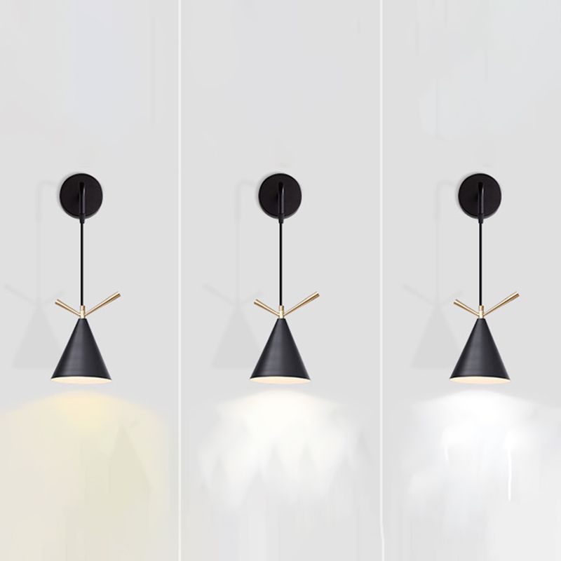 Lampe à paroi nordique moderne cône en fer forgé de clause de mur suspendu pour les espaces intérieurs