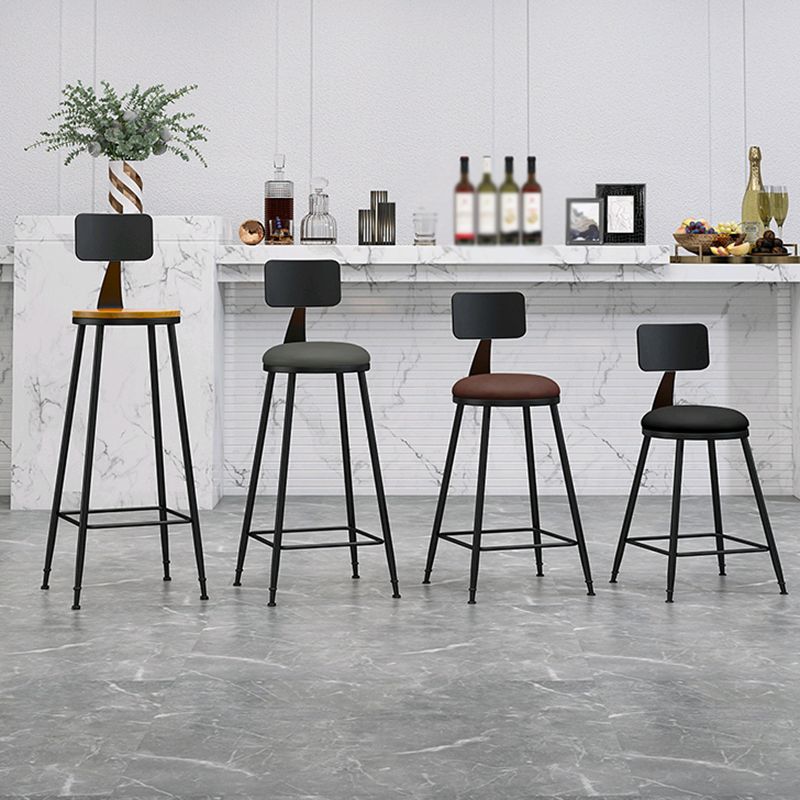 Moderner, armloser Thekenhocker mit Rückenlehne, Eisen, Wohnzimmer-Barhocker mit Pedal, 1 Stück