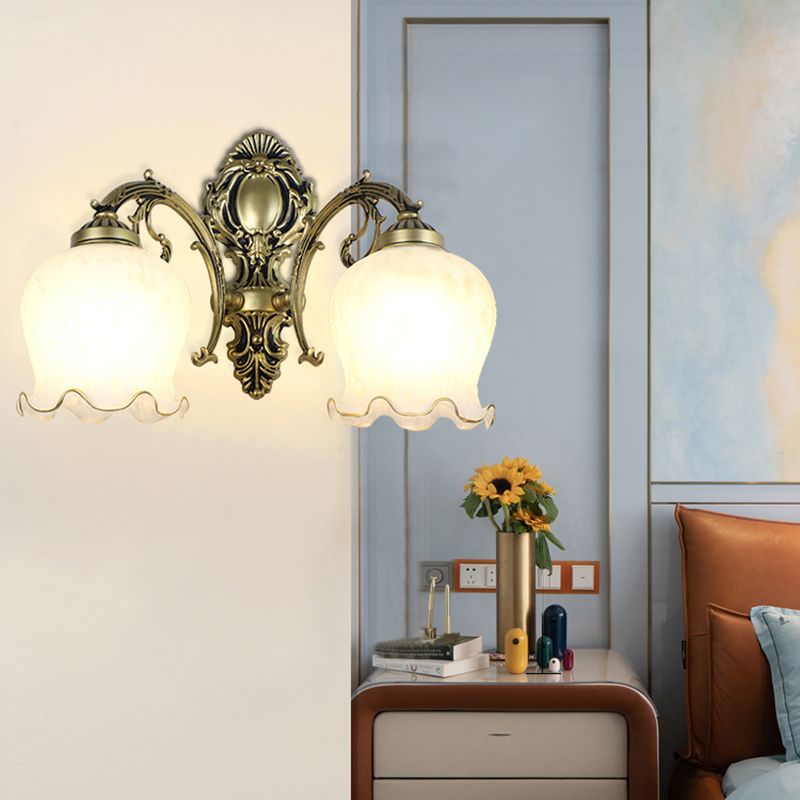 Luz de pared de montaje de pared de flores tradicional lámpara de pared de vidrio de vidrio con molduras de volante para corredor