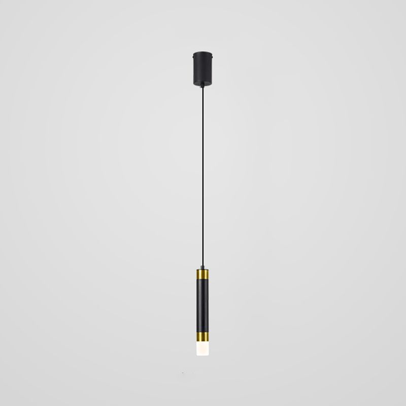 Lumière suspendue métallique