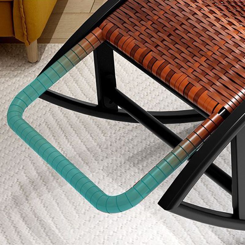 Creative Recliner Chair Wicker Outdoor Rocker Chair with Dark Legs