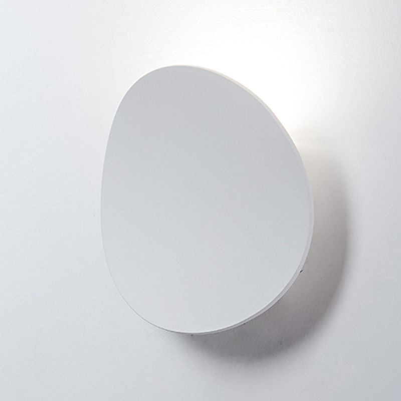 Round Metal Wall Sconce Modern Style 1-Light Wall Mount Lighting