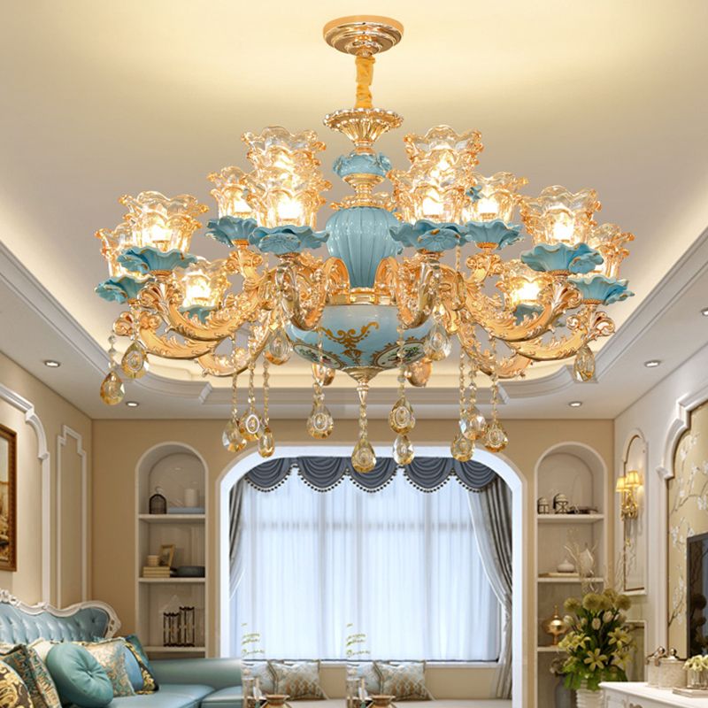 Iluminación de lámpara de araña azul clásica lámpara de colgante floral volante tirado a mano con acento de cristal
