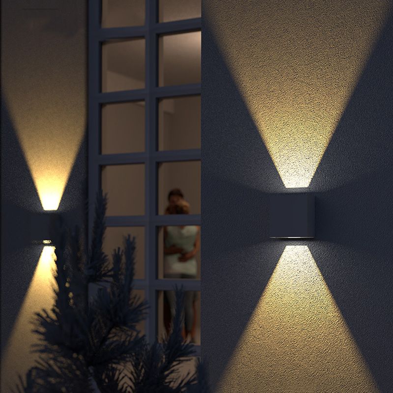 Moderno stile minimalista su e giù per la parete in metallo a parete a LED per parete esterna