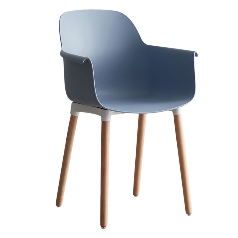 Sedia braccio da pranzo scandinavo sedia posteriore con gambe in legno per uso domestico