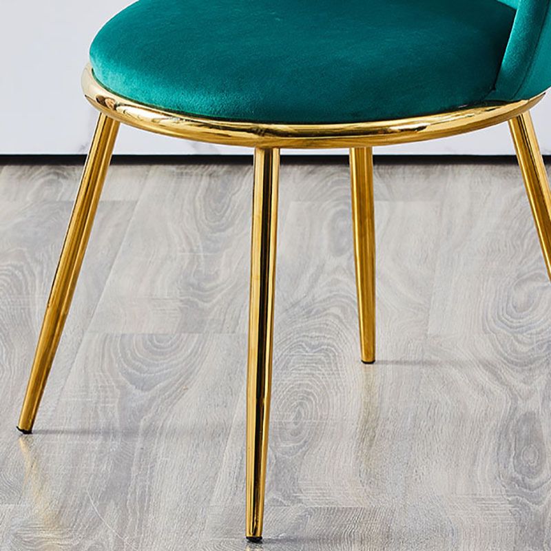 Silla auxiliar de comedor escandinavo de terciopelo Silla de comedor con acabado mate Parsons