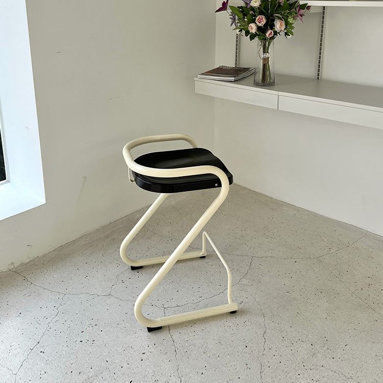 Contoured Seat Dining Stool Low Back Bar Stool with Metal Base