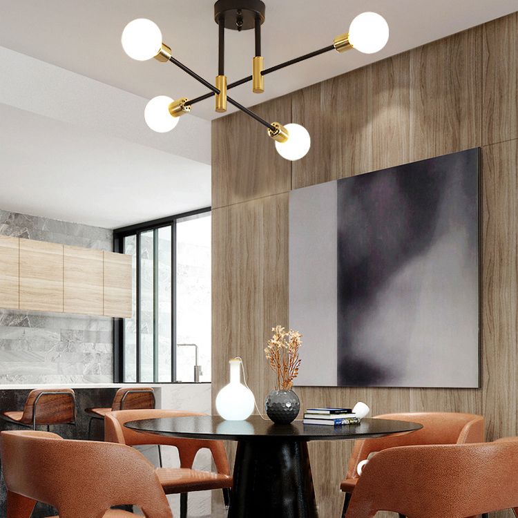 Lampadina a bulbo industriale retrò semifulco a filo sputnik su soffitto in metallo per spazi interni