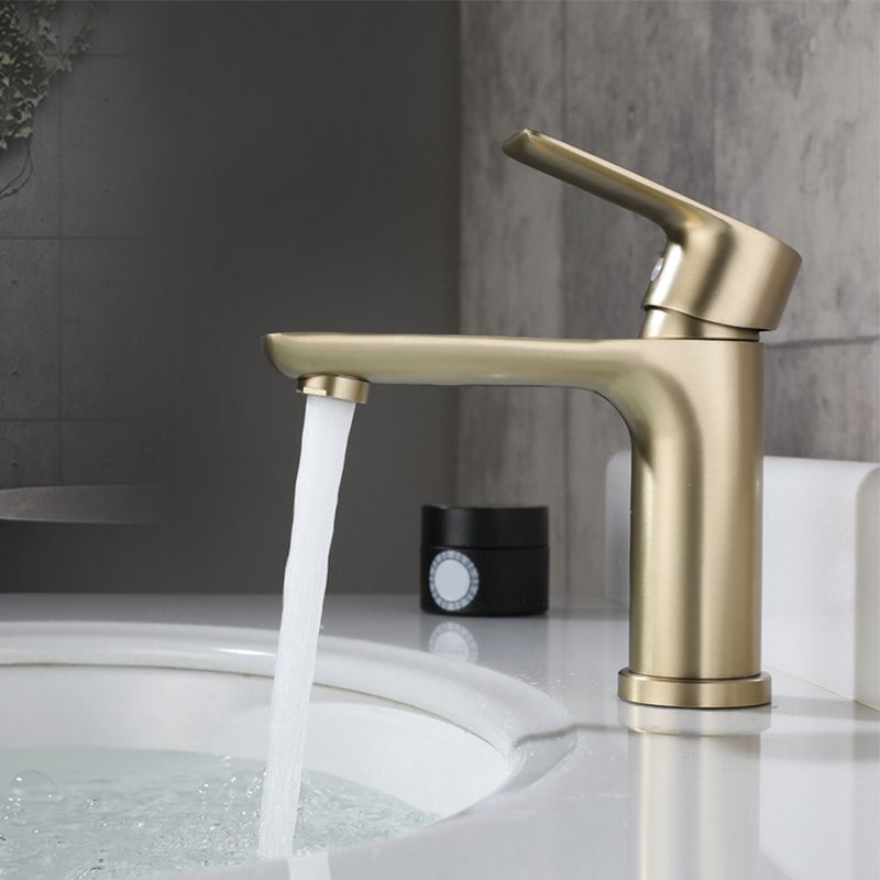 Modern Brass Basin Faucet Single Hole Bathroom Faucet Lever Handle Sink Faucet