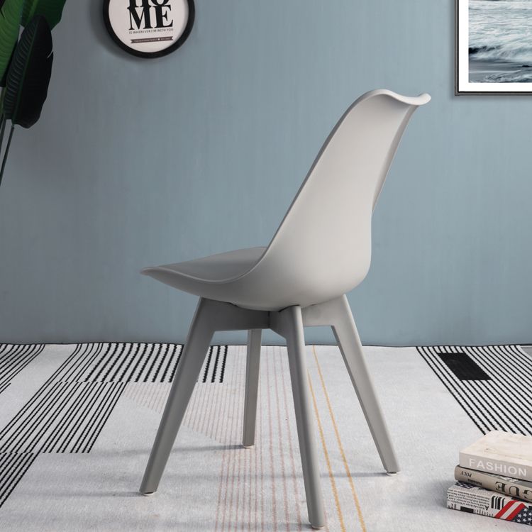 Sedia da pranzo in plastica in plastica in plastica glam sedia posteriore imbottita per uso domestico