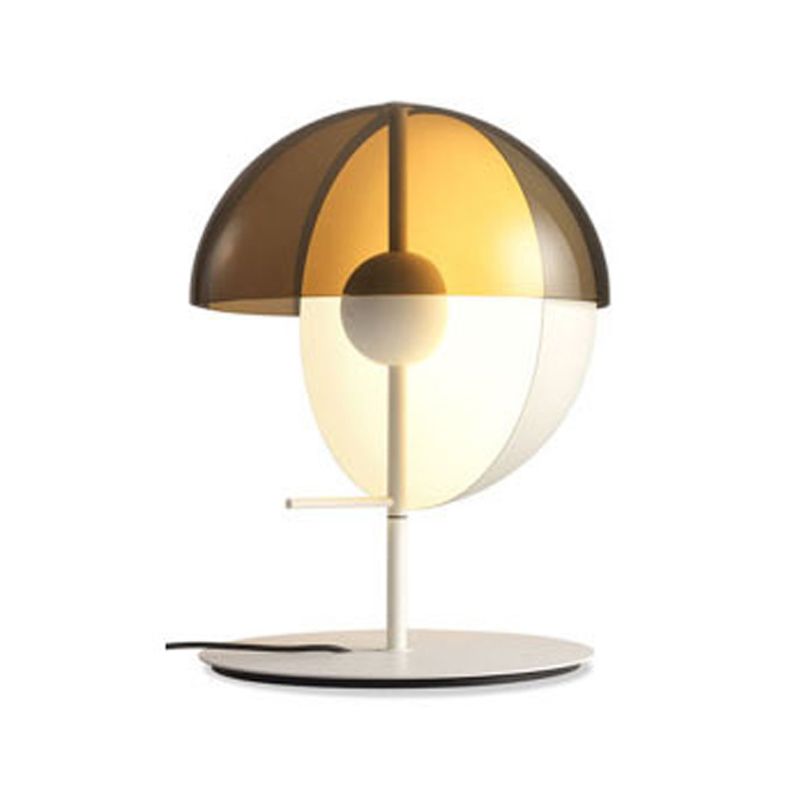 Eenvoudige bureaulamp huishoudelijke glazen tafellichtmakelaar voor slaapkamerstudieruimte