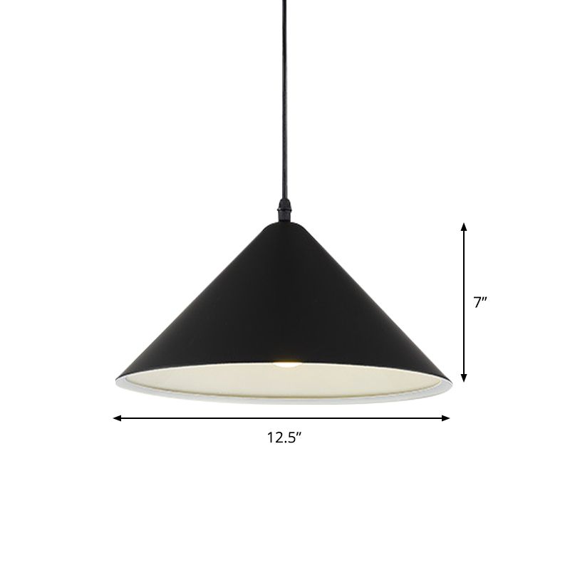 Nordic Cone Hanging Lamp Metal 1 Hell Black/Weiß/Rot anheizt