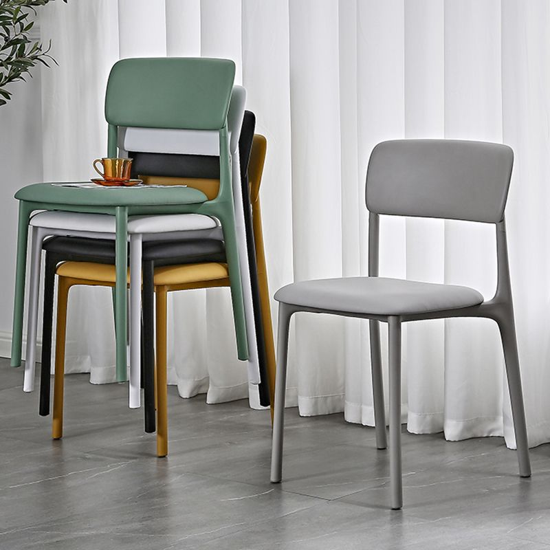 Plastic Scandinavian Restaurant Side Chair Matte Finish Open Dining Chair