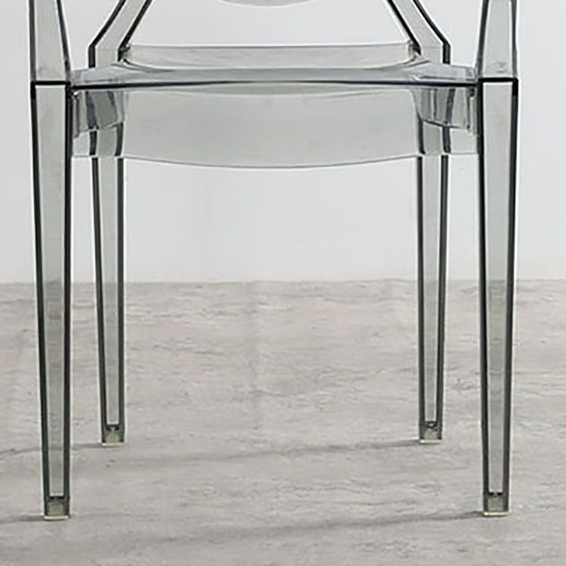 Silla lateral plástica apilable de comedor con parte posterior abierta del brazo de diseño nórdico
