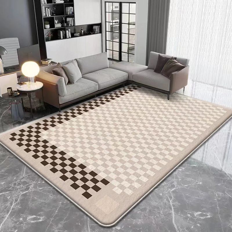 Modern Brown Rug Plaid Pattern Polyester Rug Stain Resistant Rug for Living Room
