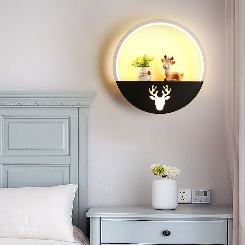 Modern Style Circle Shape Wall Sconce Metal 1 Light Wall Light for Bedroom