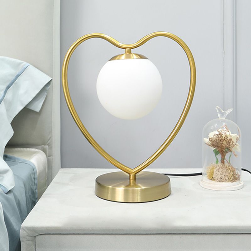Milky Glass Ball Shade Nachttischlampe Einfachheit Single-Bulb-Tischlicht