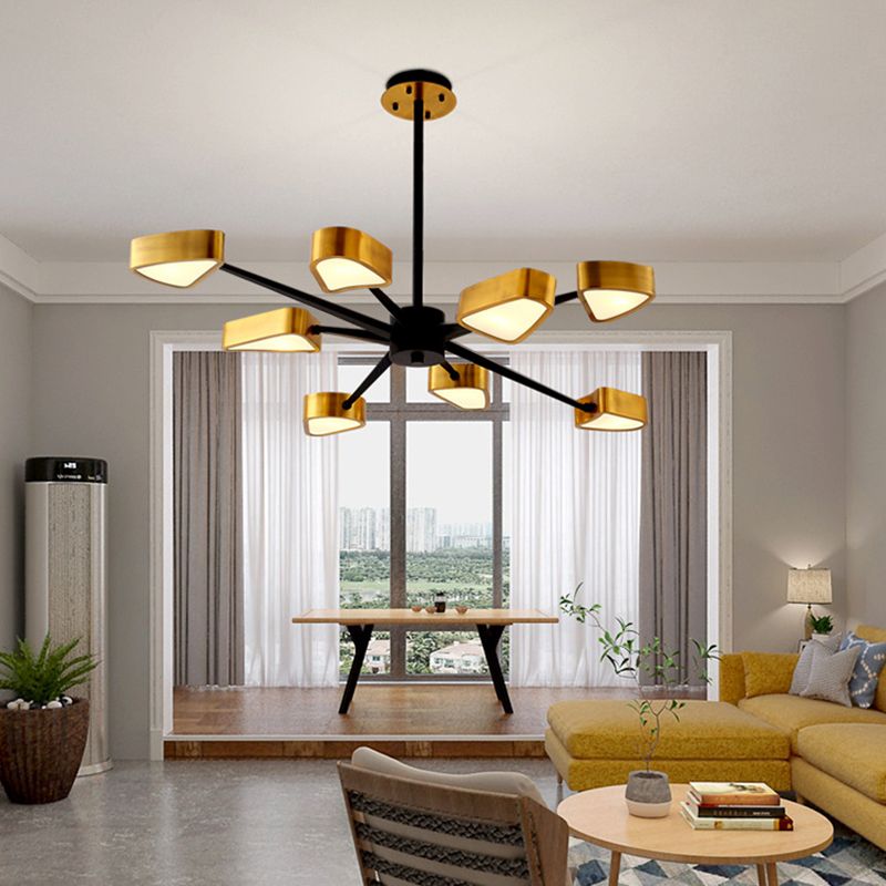 Lampadario a sospensione del metallo post-moderno lampadario triangolare a soffitto in oro per soggiorno