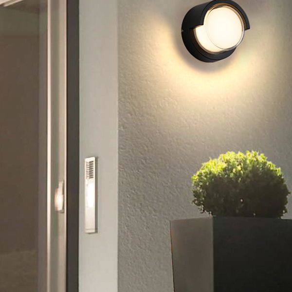 Modern Minimalist LED Wall Lamp Metal Geometric Wall Sconce in Black