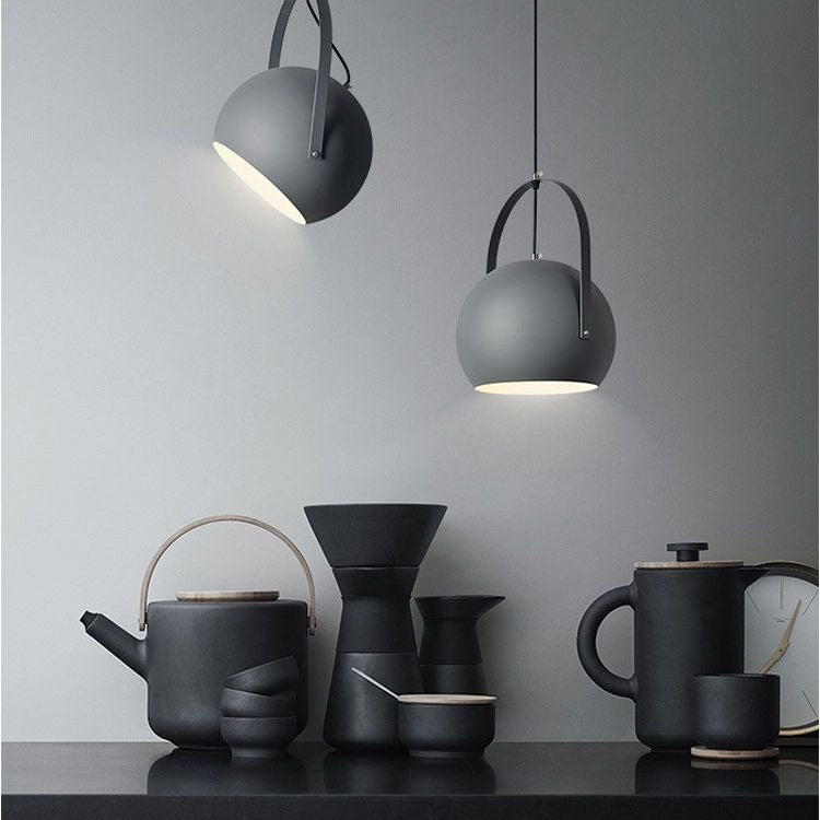 1 leichte Ballhängung Lichter Nordic Style Eisendecke mit hängenden Kabel für das Restaurant
